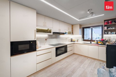 Řadový dům v Dubai, SAE 4 ložnice, 187.2 m² Č.: 692867 - fotografie 11