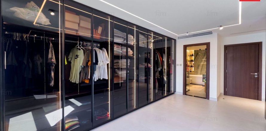 Řadový dům v Dubai, SAE 4 ložnice, 187.2 m² Č.: 692867