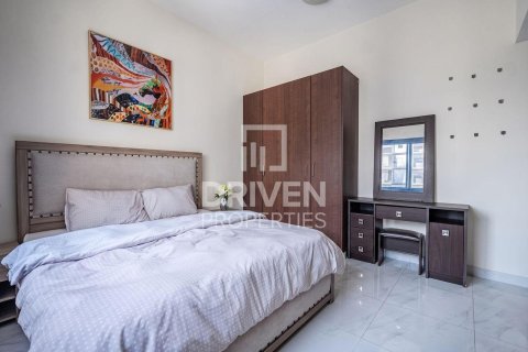 Apartmen di Jumeirah Village Circle, Dubai, UAE 2 bilik tidur, 103.77 meter persegi № 743662 - foto 10