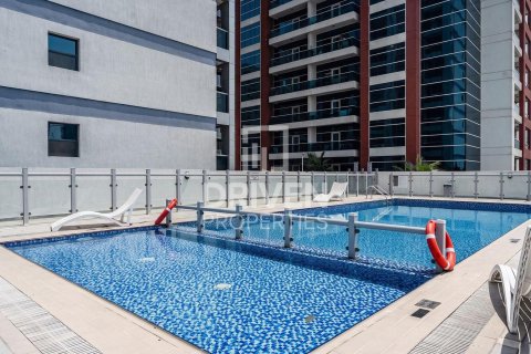Apartmen di Jumeirah Village Circle, Dubai, UAE 2 bilik tidur, 103.77 meter persegi № 743662 - foto 22