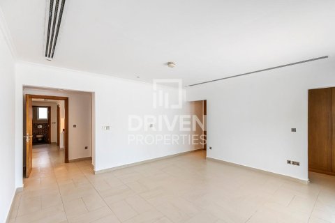 Вилла Jumeirah Park, Дубай, БАӘ-да 4 жатын бөлмелер, 759.2 м² № 742699 - фото 19