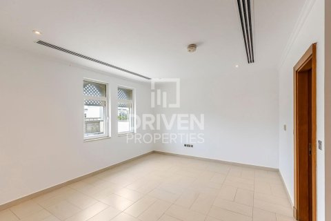 Вилла Jumeirah Park, Дубай, БАӘ-да 4 жатын бөлмелер, 759.2 м² № 742699 - фото 13