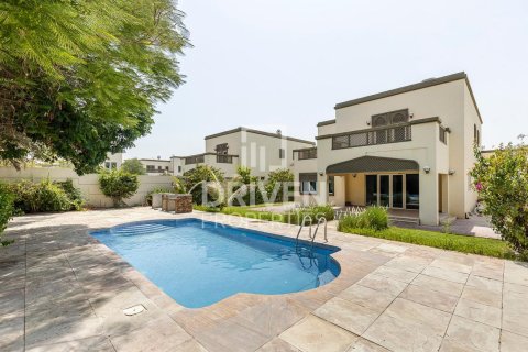 Willa w Jumeirah Park, Dubai, ZEA 4 sypialnie, 759.2 mkw. nr 742699