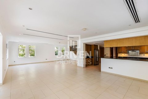 Вилла Jumeirah Park, Дубай, БАӘ-да 4 жатын бөлмелер, 759.2 м² № 742699 - фото 5