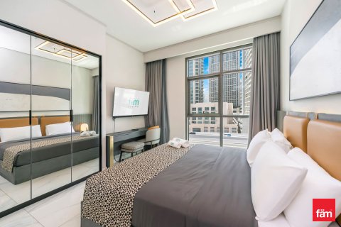 Apartmen di Business Bay, Dubai, UAE 2 bilik tidur, 89.8 meter persegi № 682321 - foto 12
