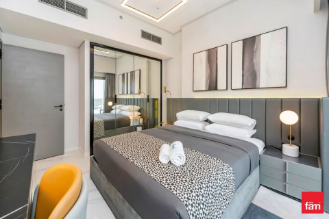 Apartmen di Business Bay, Dubai, UAE 2 bilik tidur, 89.8 meter persegi № 682321 - foto 14