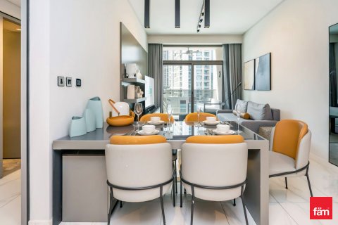 Apartmen di Business Bay, Dubai, UAE 2 bilik tidur, 89.8 meter persegi № 682321 - foto 10