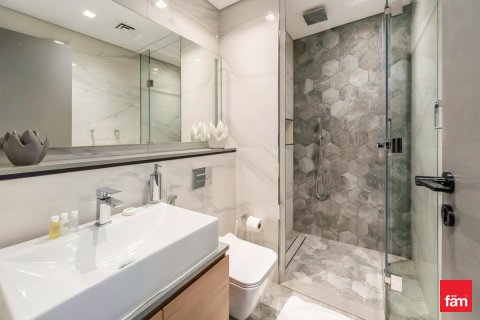 Apartmen di Business Bay, Dubai, UAE 2 bilik tidur, 89.8 meter persegi № 682321 - foto 8