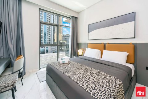 Apartmen di Business Bay, Dubai, UAE 2 bilik tidur, 89.8 meter persegi № 682321 - foto 4