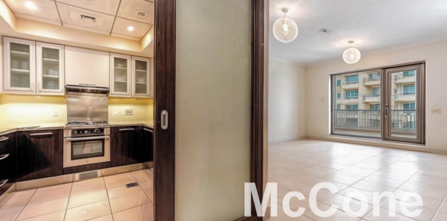 Apartament në Downtown Dubai (Downtown Burj Dubai), Dubai, Emiratet e Bashkuara Arabe 1 dhomë gjumi, 71.16 m2. № 586957