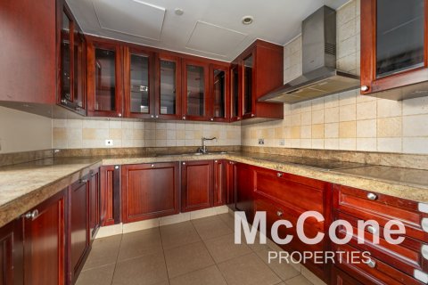Apartment in Old Town, Dubai, UAE 3 bedrooms, 182.65 sq.m. № 586960 - photo 5