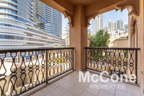 Apartment in Old Town, Dubai, UAE 3 bedrooms, 182.65 sq.m. № 586960 - photo 18