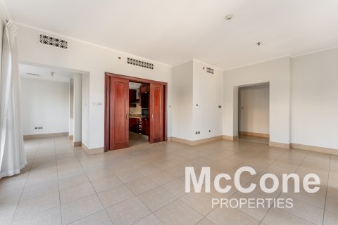 Apartment in Old Town, Dubai, UAE 3 bedrooms, 182.65 sq.m. № 586960 - photo 8