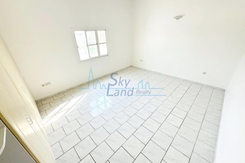 Villa zur Miete in Umm Suqeim, Dubai, VAE 4 Schlafzimmer, 371.6 m2 Nr. 632132 - Foto 23