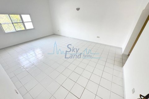 Villa zur Miete in Umm Suqeim, Dubai, VAE 4 Schlafzimmer, 371.6 m2 Nr. 632132 - Foto 24