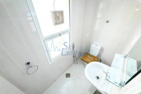 Villa zur Miete in Umm Suqeim, Dubai, VAE 4 Schlafzimmer, 371.6 m2 Nr. 632132 - Foto 12