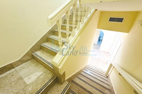Villa in affitto a Umm Suqeim, Dubai, EAU 4 camere da letto, 325.2 mq. № 632134 - foto 10