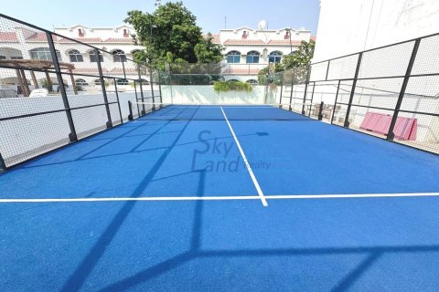 Villa in affitto a Umm Suqeim, Dubai, EAU 4 camere da letto, 325.2 mq. № 632134 - foto 3
