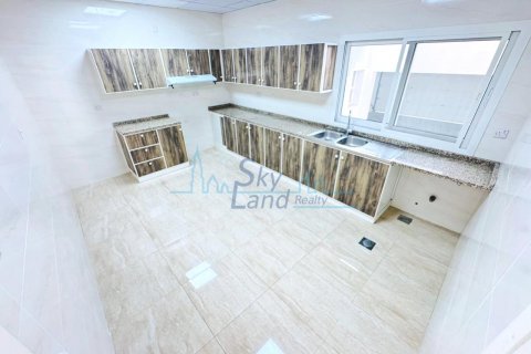 Villa in affitto a Umm Suqeim, Dubai, EAU 4 camere da letto, 325.2 mq. № 632134 - foto 7