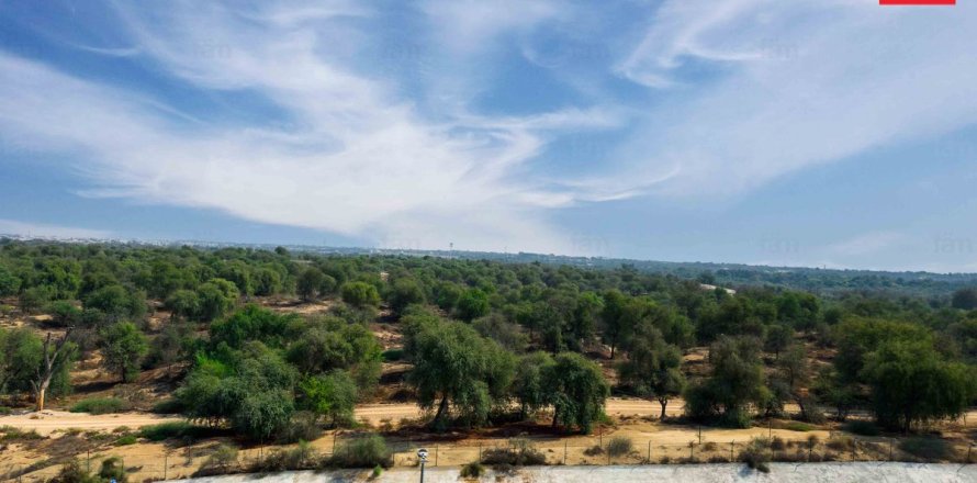 Apartamento em Mirdif, Dubai, EAU 3 quartos, 305.6 m2 № 646831