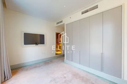 Apartment in Downtown Dubai (Downtown Burj Dubai), Dubai, UAE 3 bedrooms, 187 sq.m. № 659491 - photo 24