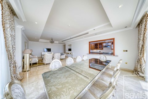 Apartament de închiriat în Palm Jumeirah, Dubai, EAU 4 dormitoare, 655.43 mp.  №758754 - poză 3