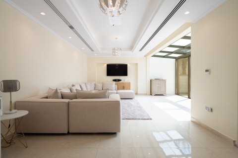 Villa en alquiler en The Sustainable City, Dubai, EAU 3 dormitorios, 195.75 m2 № 750174 - foto 1