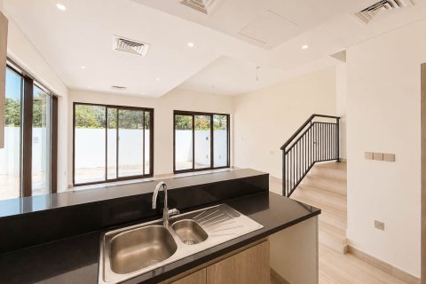 DAMAC Hills (Akoya by DAMAC), Dubai, UAE의 임대용 타운하우스 침실 5개, 210.45제곱미터 번호 750177 - 사진 5
