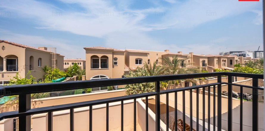 Villa i Dubai, UAE 3 sovrum, 188.8 kvm Nr. 722714