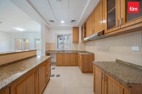 Villa uthyres i Dubai, UAE 3 sovrum, 188.8 kvm Nr. 722714 - fotografi 7