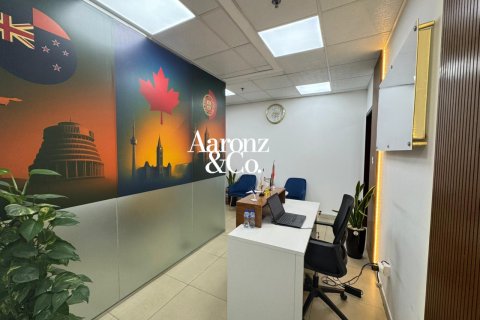 Office in Business Bay, Dubai, UAE 66 sq.m. № 720062 - photo 4