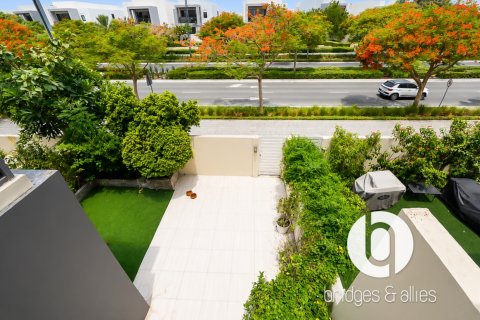Vila v Dubai Hills Estate, SAE 4 spálne, 224 m2 č. 720064 - Fotografia 1