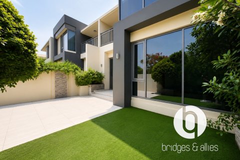 Vila v Dubai Hills Estate, SAE 4 spálne, 224 m2 č. 720064 - Fotografia 19