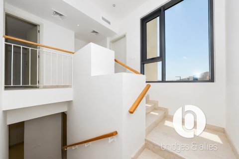 Vila v Dubai Hills Estate, SAE 4 spálne, 224 m2 č. 720064 - Fotografia 18