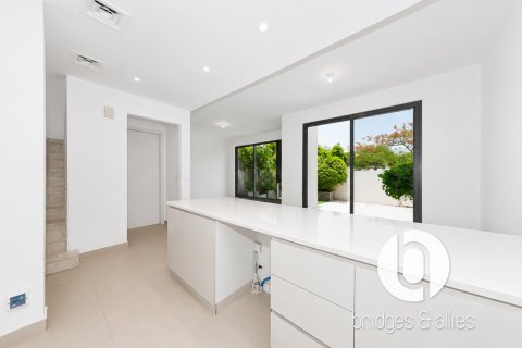 Vila v Dubai Hills Estate, SAE 4 spálne, 224 m2 č. 720064 - Fotografia 17