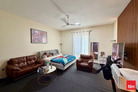 Appartement te koop in International City, Dubai, VAE 45 vr.m., nr 727832 - foto 2