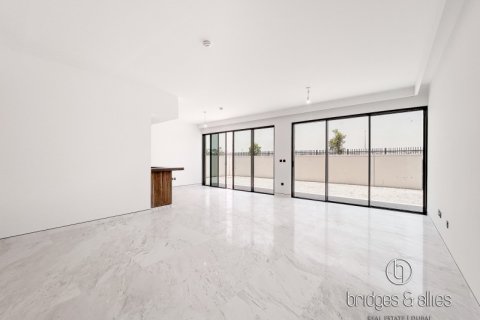 Βίλα σε Dubai, ΗΑΕ 4 υπνοδωμάτια, 377.4 τ.μ. Αρ. 624536 - φωτογραφία 2