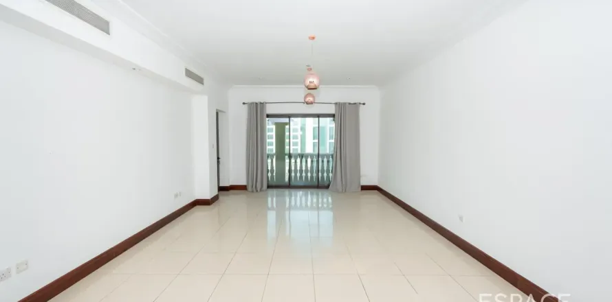 Lakás itt: Palm Jumeirah, Dubai, EAE, 1 hálószoba, 120 m², azonosító: 737952