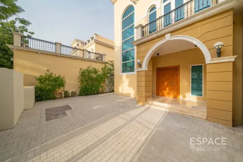 Villa zum Verkauf in Jumeirah Park, Dubai, VAE 4 Schlafzimmer, 455 m2 Nr. 737953 - Foto 19