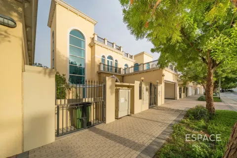 Villa zum Verkauf in Jumeirah Park, Dubai, VAE 4 Schlafzimmer, 455 m2 Nr. 737953 - Foto 20