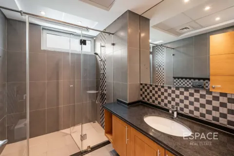 Villa zum Verkauf in Jumeirah Park, Dubai, VAE 4 Schlafzimmer, 455 m2 Nr. 737953 - Foto 5