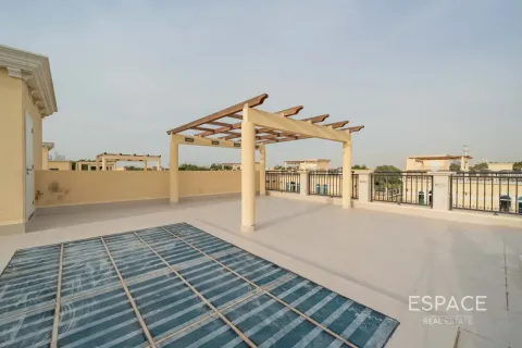 Villa zum Verkauf in Jumeirah Park, Dubai, VAE 4 Schlafzimmer, 455 m2 Nr. 737953 - Foto 15