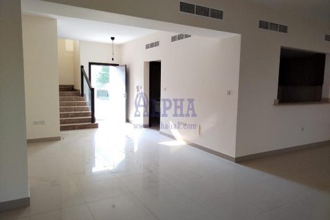 Снять в аренду виллу в Mina Al Arab, Рас-эль-Хайма, ОАЭ 3 спальни, 230.1м2, № 614913 - фото 5