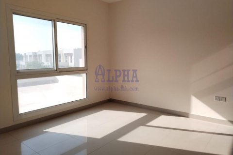 Снять в аренду виллу в Mina Al Arab, Рас-эль-Хайма, ОАЭ 3 спальни, 230.1м2, № 614913 - фото 11