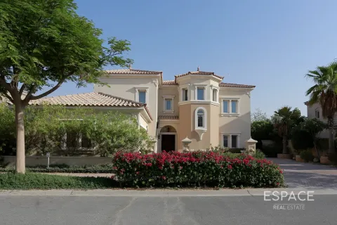 Villa te huur in Arabian Ranches, Dubai, VAE 4 slaapkamers, 361 vr.m., nr 661337 - foto 1