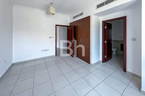 Снять в аренду квартиру в Даунтаун Дубай (Даунтаун Бурдж Дубай), ОАЭ 1 спальня, 83м2, № 614629 - фото 15