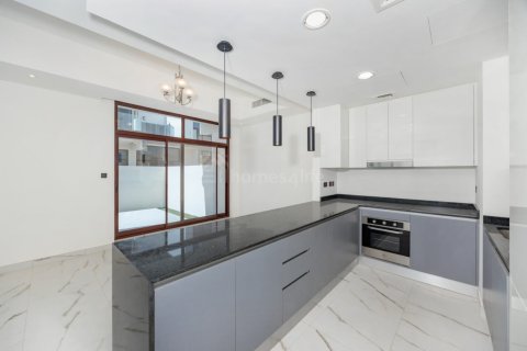 Villa itt: Meydan, Dubai, EAE, 4 hálószoba, 286 m², azonosító: 695801 - fénykép 19