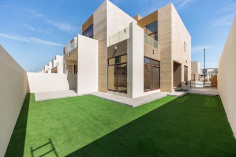 Üürile anda villa asukohaga Meydan, Dubai, AÜE: 4 magamistoaga, 286 m² Nr 695801 - pilt 1