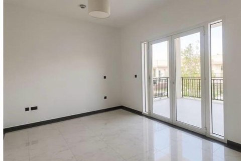 Vila u Dubai, UAE 4 spavaćih soba, 352.8 m2 Br. 720413 - fotografija 9