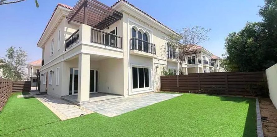 Vila u Dubai, UAE 352.8 m2, 4 spavaćih soba Br. 720413